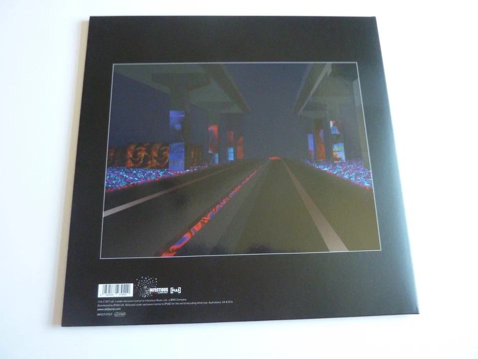 ALT J RELAXER FULLY SIGNED VINYL LP NEW - Image 3 of 3