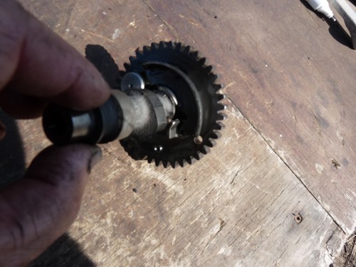 arbre a cames f2.5b 2,5cv 4T yamaha - Imagen 3 de 3
