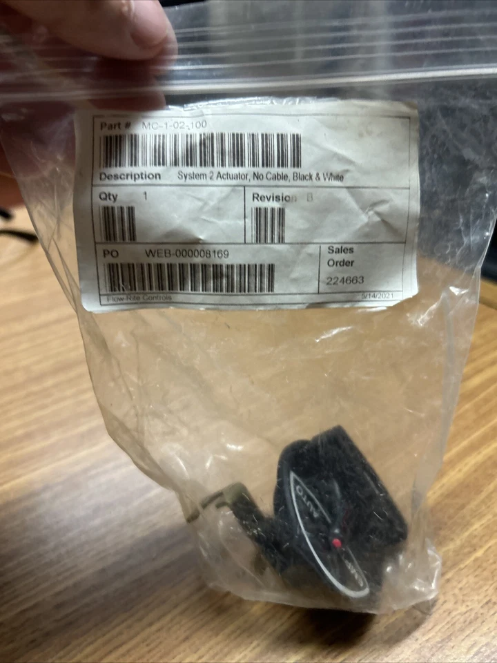 Flow-Rite System 2 Black with White Lettering Actuator System - Image 3 of 4