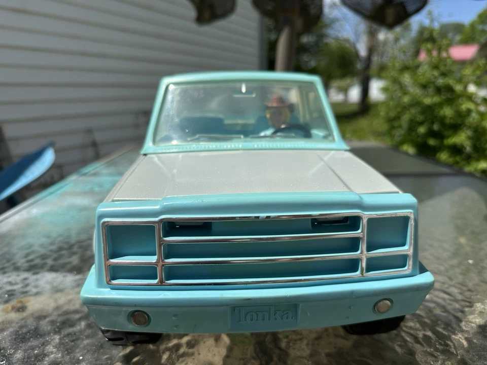 Pastilla de terciopelo azul Tonka Foto 4 de 4