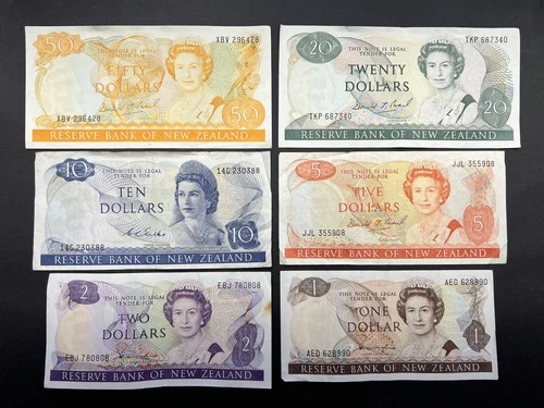 New Zealand Dollars "Elizabeth II" Vintage Banknote Set (6) LOT: 0609-042