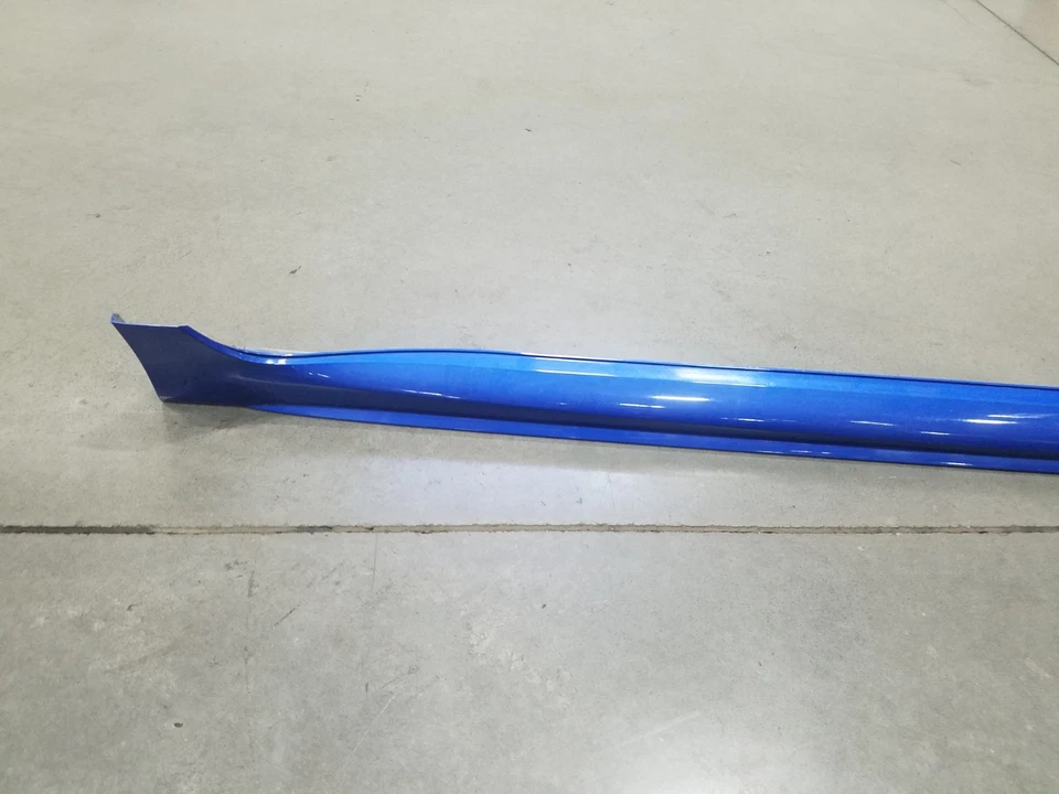 Subaru WRX STi 2015 faldón lateral derecho panel basculante #0578 Foto 2 de 4