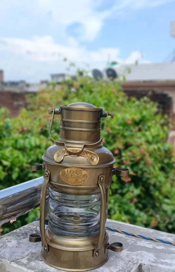 アンティーク船舶用＜オニオン＞オイルランプ Boat Oil Lamp In