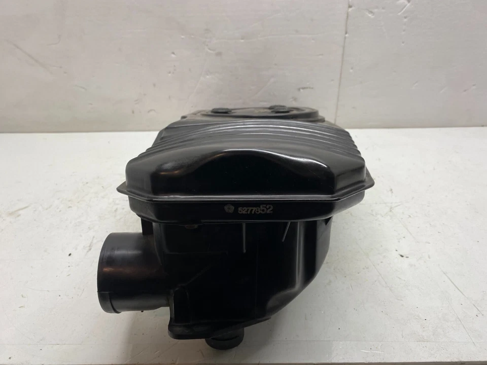 Dodge Spirit 1992-1995 caja filtro de aire fabricante original, 319-03013A Foto 4 de 4