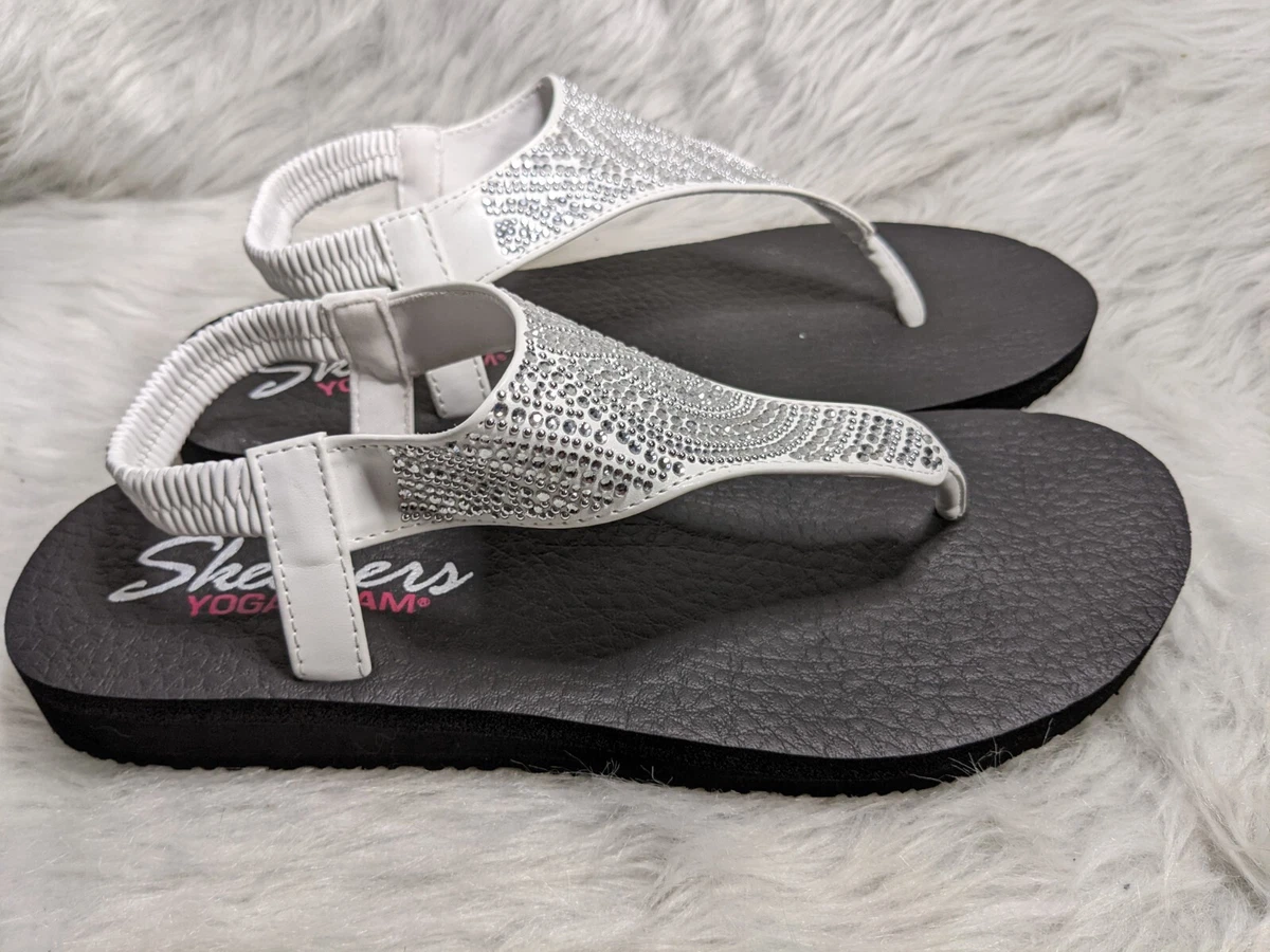 Skechers Women's 32919 Meditation New Moon Yoga Foam Thong Sandals White