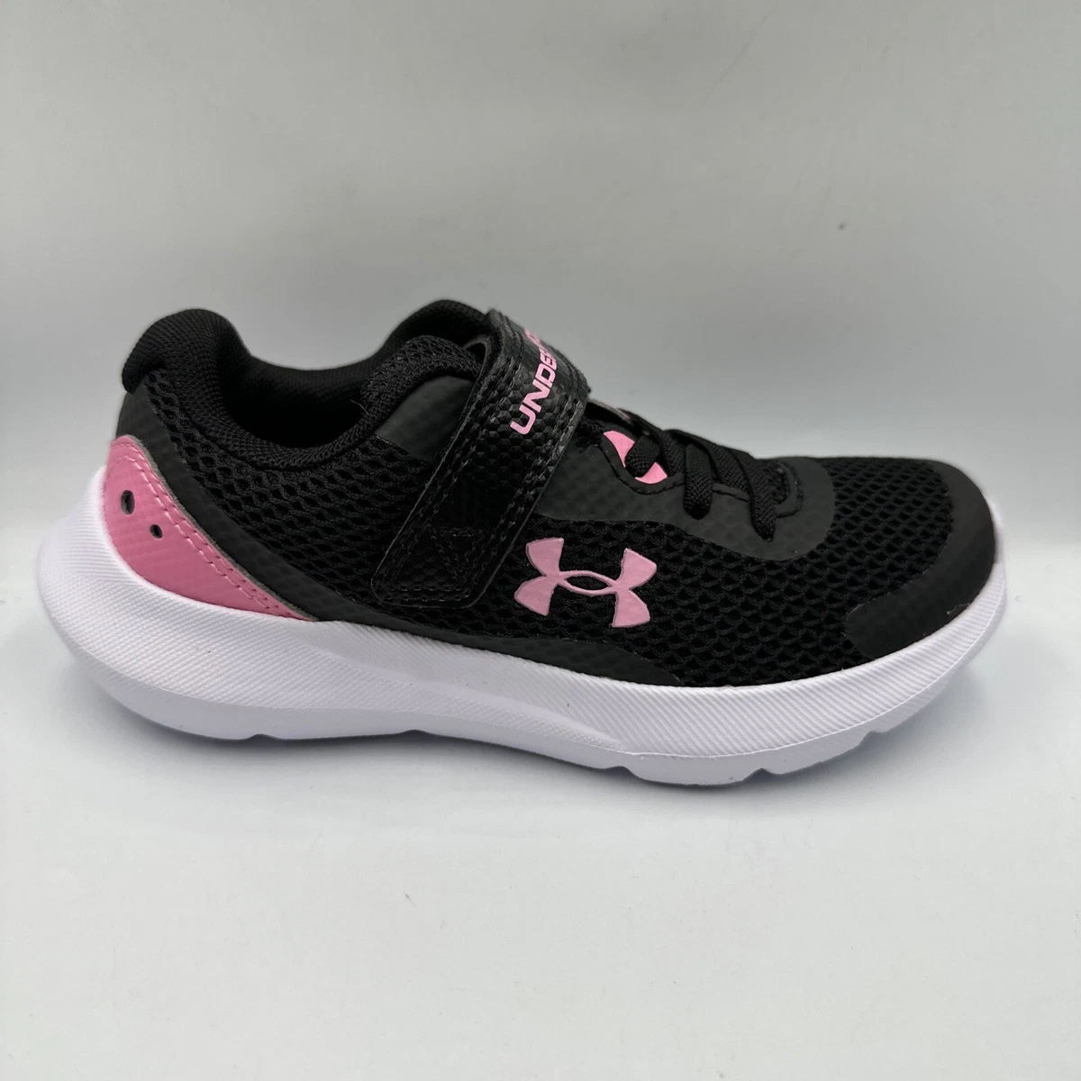 Under armour infant shoes size 4 2025