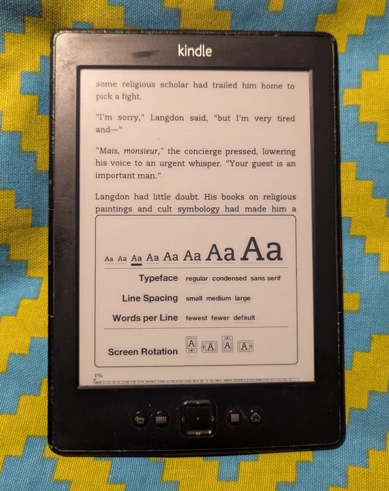 Amazon Kindle 5th Generation - D01100 eBook Reader - Wi-Fi 6" Display Black - Image 4 of 4