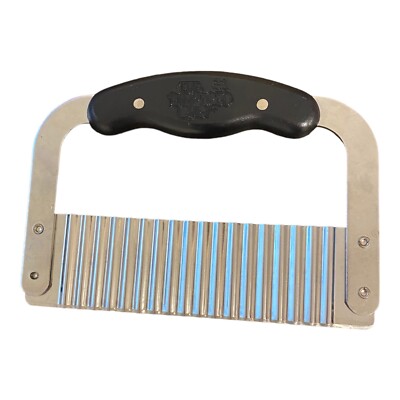 The Pampered Chef Crinkle Cutter Chopper Vegetable Garnisher