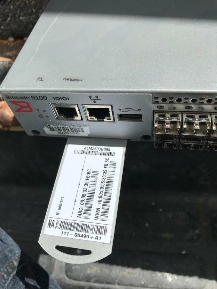 Brocade 5100 ALM2503G008 - 40port FIBRE SWITCH 8GB WITH SFP - Image 2 of 4