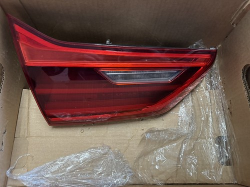 BMW G31 Rücklicht links Heckklappe 7388949-09