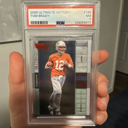 2000 ULTIMATE VICTORY #146 TOM BRADY ROOKIE RC RED /2000 PSA 7