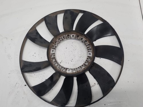 Volkswagen Passat 1997 Fan Blade 058121301B, 058 121 301 B #2811824-91