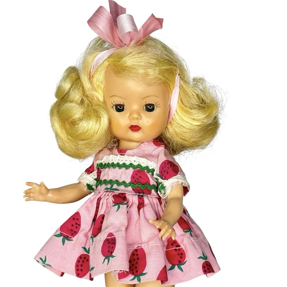 Muñecas Nancy Ann Storybook Muffie 8" años 50 pierna recta caminante de colección Foto 2 de 4