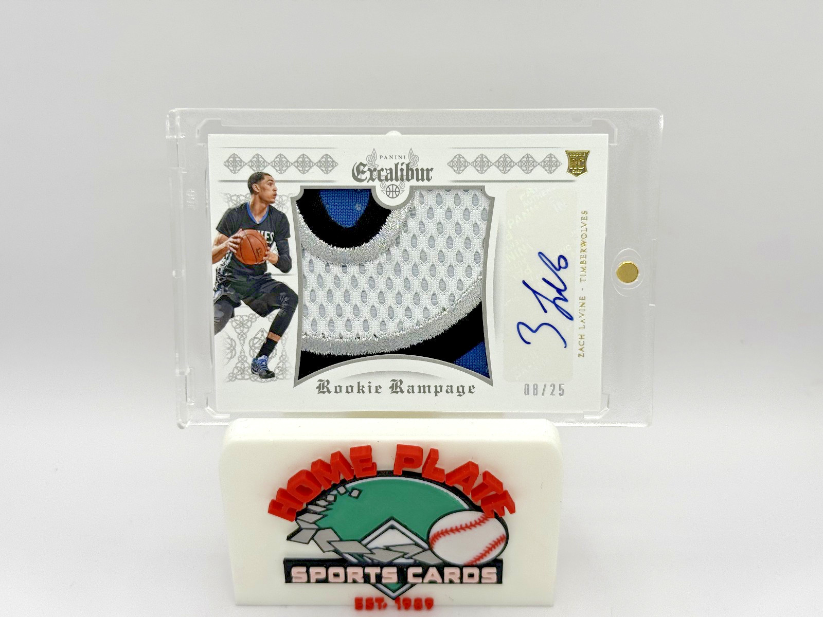 2014-15 Panini Excalibur Rookie Rampage Zach Lavine RC Auto Patch Jersey # 8/25 view 1