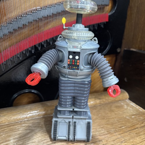 1997 TRENDMASTERS Lost in Space - B9 Robot 11” Vintage