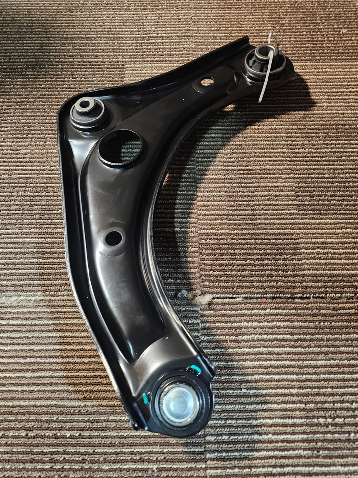 Brazo de control delantero y rótula Dorman 524-102 para Nissan Versa Note 2014-2017 Foto 4 de 4