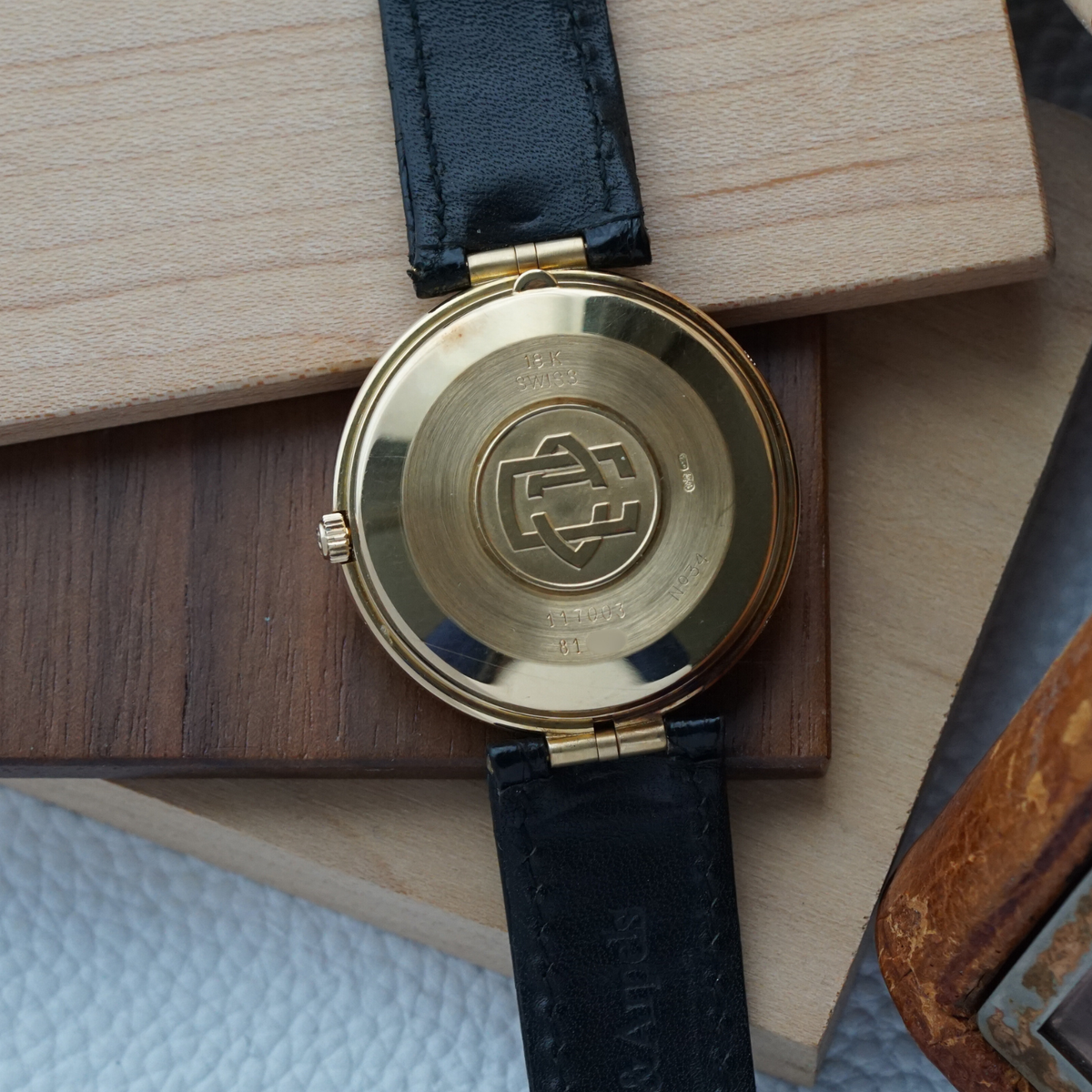 Van Cleef & Arpels La Collection Day-Date Edition 117003 18k