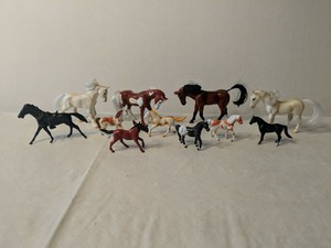 miniature plastic horses