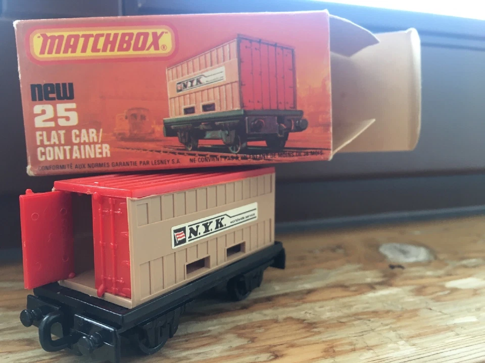 Matchbox Eisenbahn Railway Train Zug Nr.25 flat car & container Anhänger OVP - Bild 4 von 4