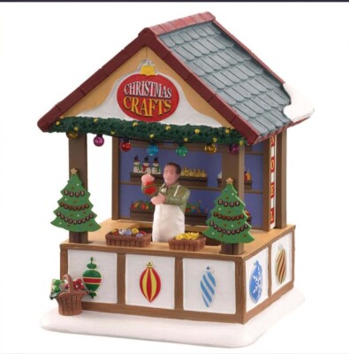 Lemax HAND CRAFTED ORNAMENTS # 14906 Christmas Village Lighted Table Accent NEW