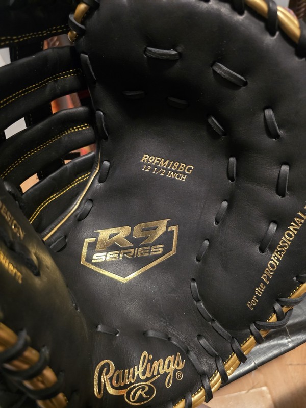 Rawlings R9 Gold Glove 12.5" Baseball First Base Mitt - R9FM18BG