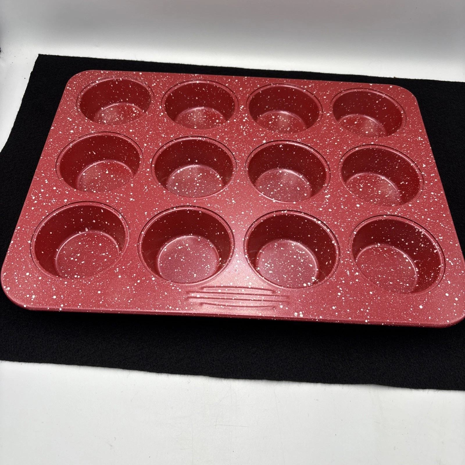 Red White Speckled Enamelware Splatter Ware 12 Muffin Pan. Rare