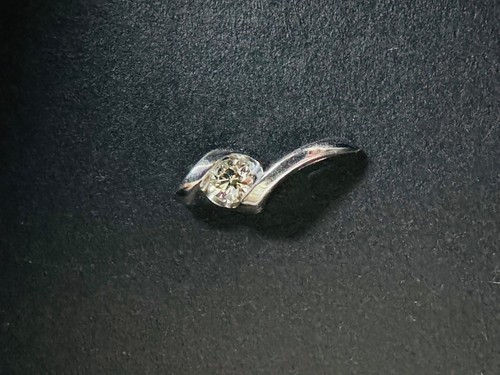 natural diamond pendant heart 14 ct white gold