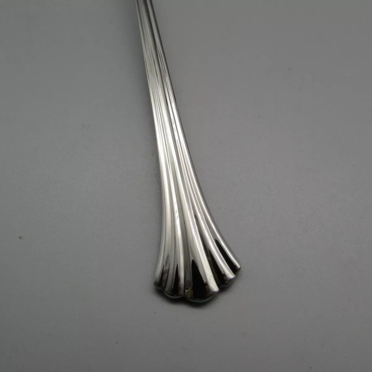 Reed and barton best sale 1800 stainless steel flatware