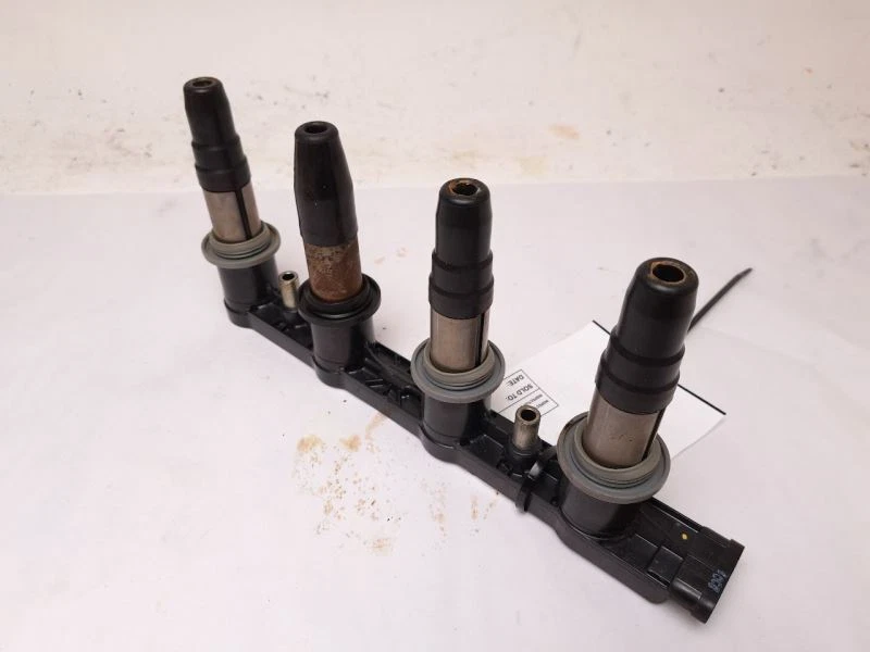 CHEVROLET CRUZE 2014 FUEL RAIL - Image 4 of 4