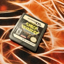 Space Invaders Revolution Nintendo DS  Authentic GAME MONSTER CANADA -..-