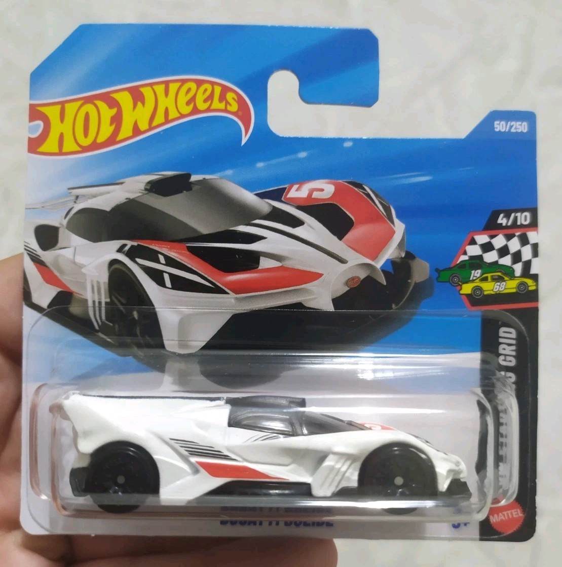 Hot Wheels Case L 2026 Bugatti Bolide 1:64