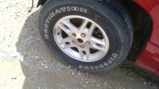 Used Wheel Fits 2004 Jeep Grand Cherokee Aluminum 16x7 5 Pairs Of Parallel Spok
