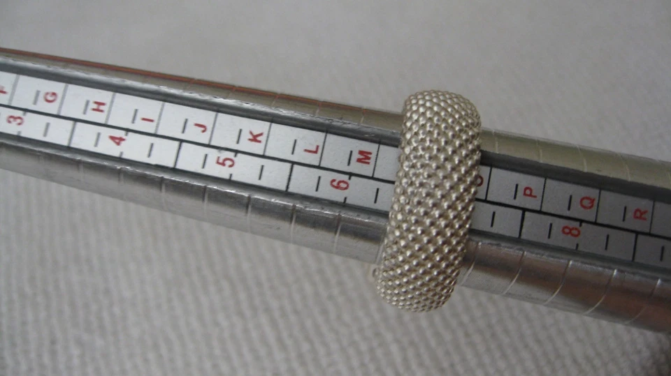 Anillo de plata esterlina de diseñador TUTS BEAR MESH talla 7 Foto 4 de 4