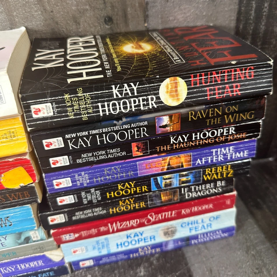 18 Kay Hooper books Lot Suspense Crime Romance paperback Foto 4 de 4