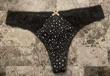 NWT BODY BY VICTORIA'S SECRET SMOOTH HEART PINK BOW CHARM LACE THONG PANTIES