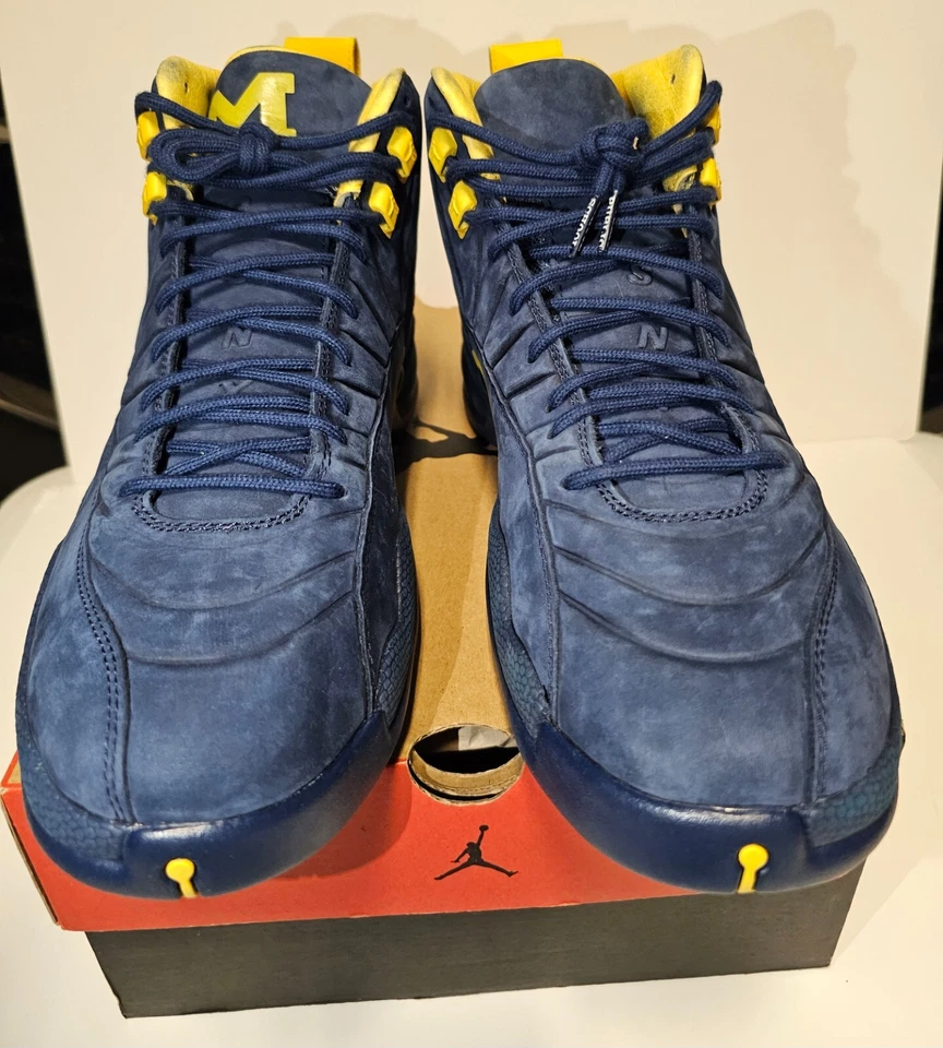 Talla 12.5M - Nike PSNY x Air Jordan 12 Retro PE Michigan Wolverines ¡¡RARO!!! Foto 2 de 4