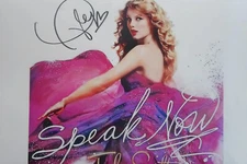 TAYLOR SWIFT 8.5X11 SIGNED PHOTO AUTOGRAPH SPEAK NOW ORIGINAL SIGNATURE REPRINT