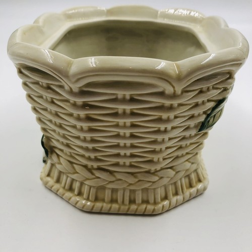 Fitz & Floyd Classics Old World Rabbits Lidded Basketweave Box With Butterflies - Picture 10 of 12