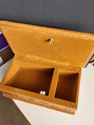 CAJA DE COLECCIÓN HECHA CON ARENA DE LA CIUDAD OASIS DE EL MENIAA, ARGELIA - franqueo gratuito - Imagen 7 de 8