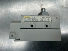 Omron ZE-Q-2S Limit Switch