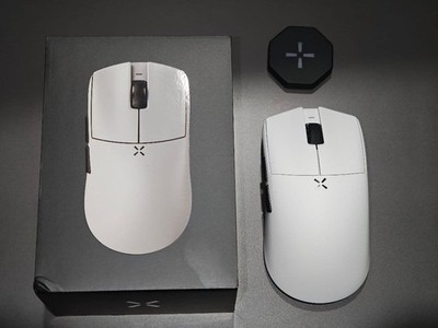 HITSCAN Hyperlight Gaming Mouse White Wireless 8K Dongle Used Tested