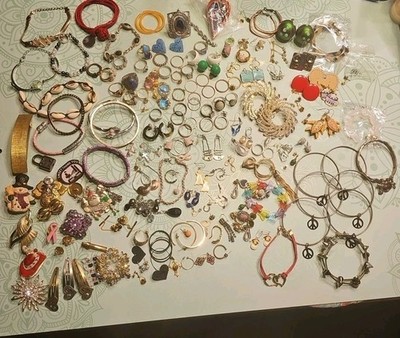 100pc Costume Jewelry Lot ESTATE Mixed Vintage & Modern - Wearable