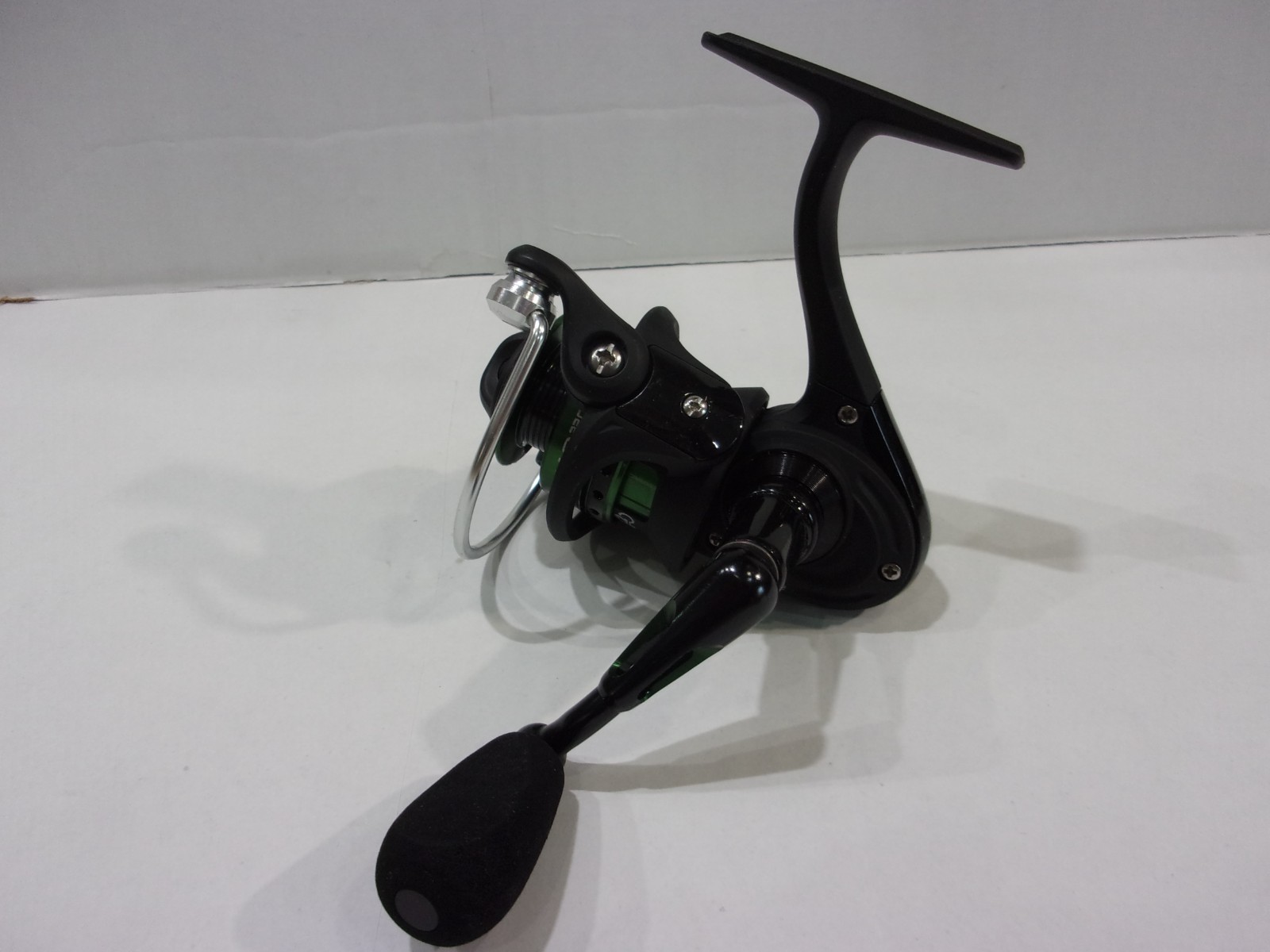 Mitchell Series 310 Pro Black Green Ultra Light Fishing Reel New without box