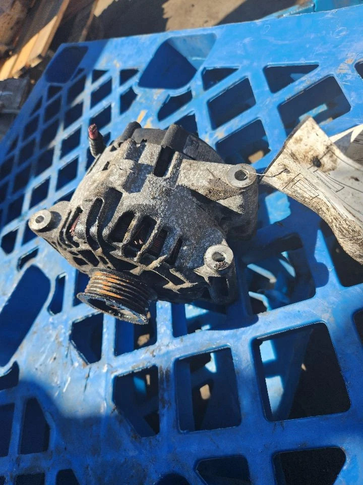 Used Alternator fits: 2013 Chevrolet Equinox 2.4 Grade A Foto 2 de 4