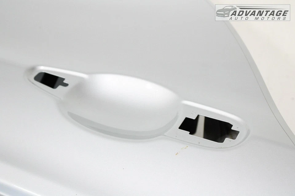 2016-2018 BMW 330E F30 REAR RIGHT DOOR SHELL PANEL GLACIER SILVER METALLIC OEM - Image 4 of 4