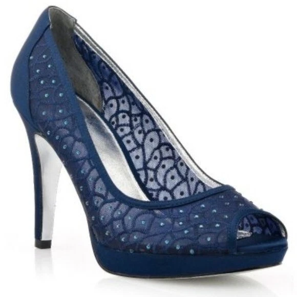 Adrianna papell foxy platform best sale pump