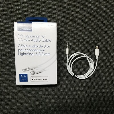 Insignia 0.9m (3 Ft.) MFi Certified Lightning to 3.5mm Male Stereo Cable - White