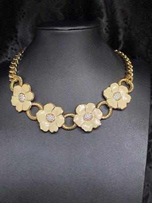 Goldtone N Cream Enamel Daisy's Rhinestones Chain Statement Staion Necklace 
