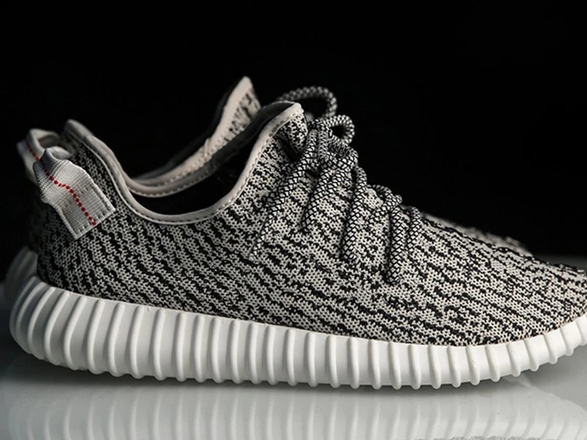 Taglia 4 Adidas Yeezy Boost 350 Turtle Dove (2022)