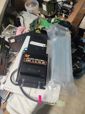 ict a-6  bill acceptor 12v1/510/20 bills  harness 100% 300 bill box for pinball